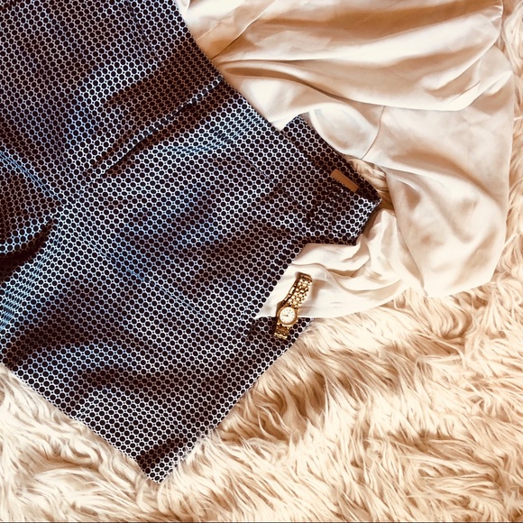 Classic Anne Klein size 10 black and white shorts - Picture 4 of 10